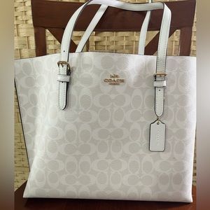 Coach Mollie Tote Bag